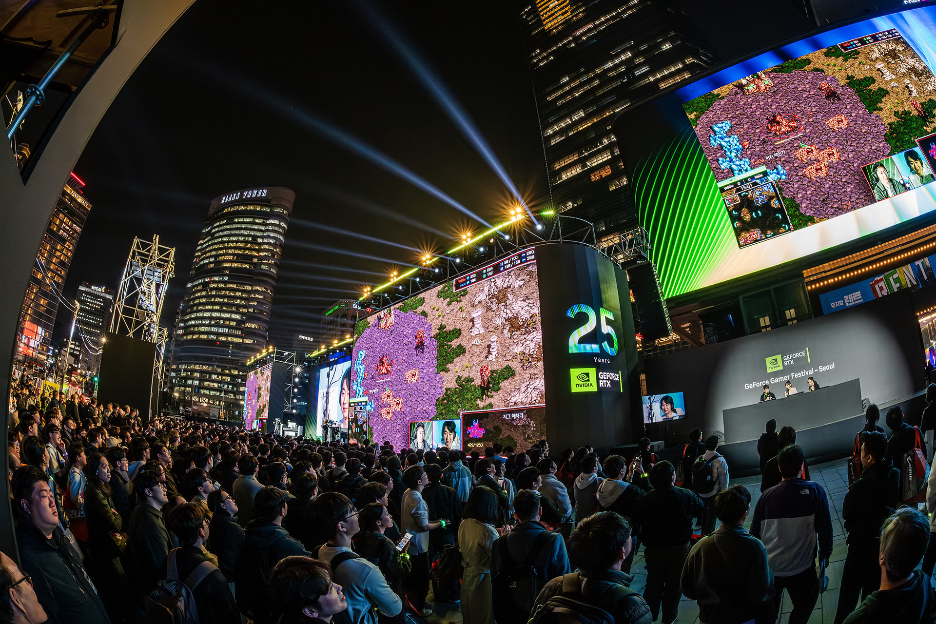 \GEFORCE \26 — image 29